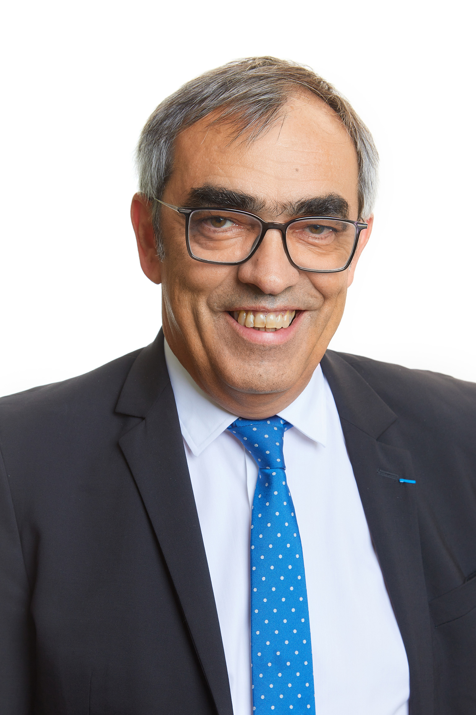 Pour la Conférence des bâtonniers, la robe doit rester neutre