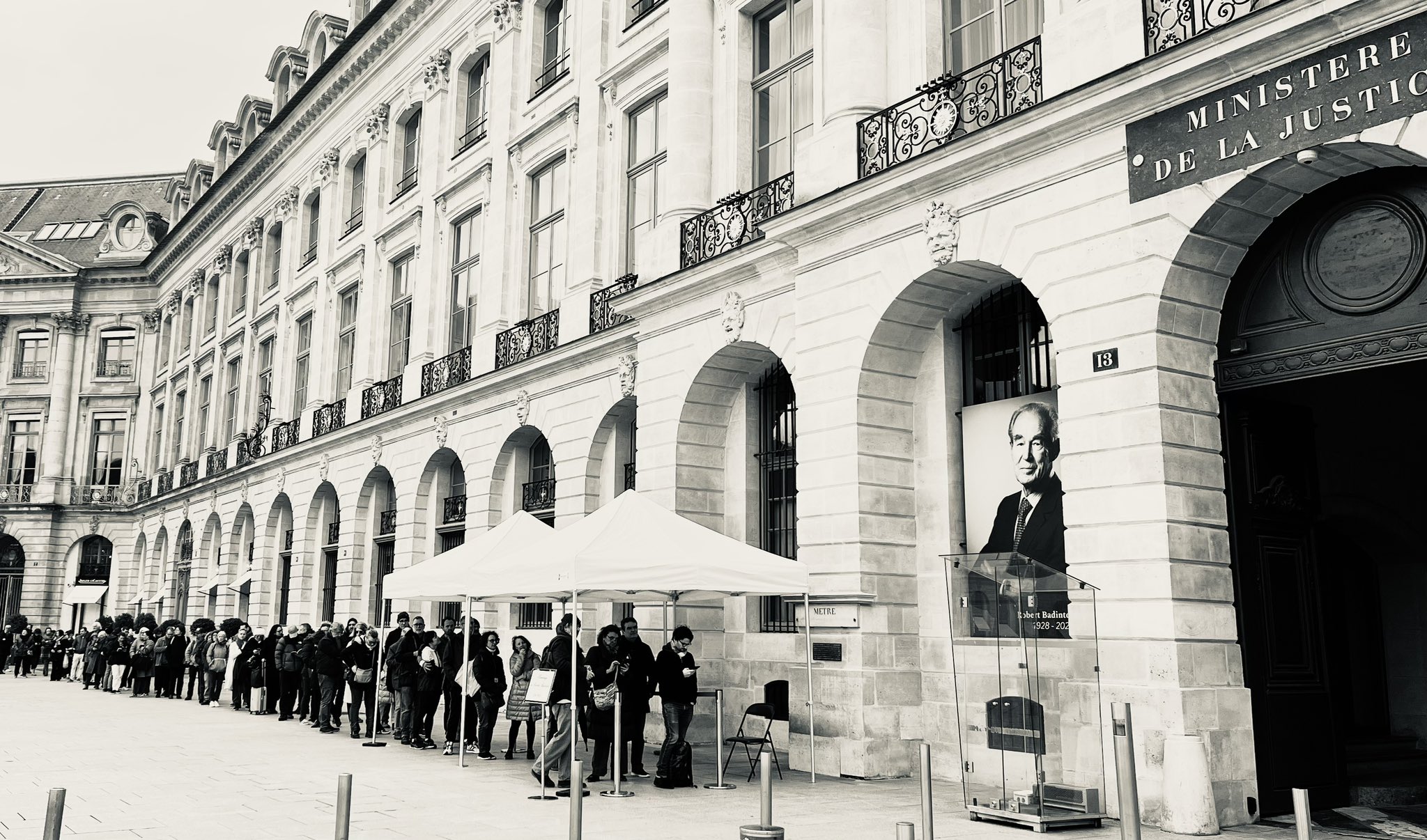 Tribune : Hommage à Monsieur Robert Badinter : L'engagement perpétuel envers la Justice